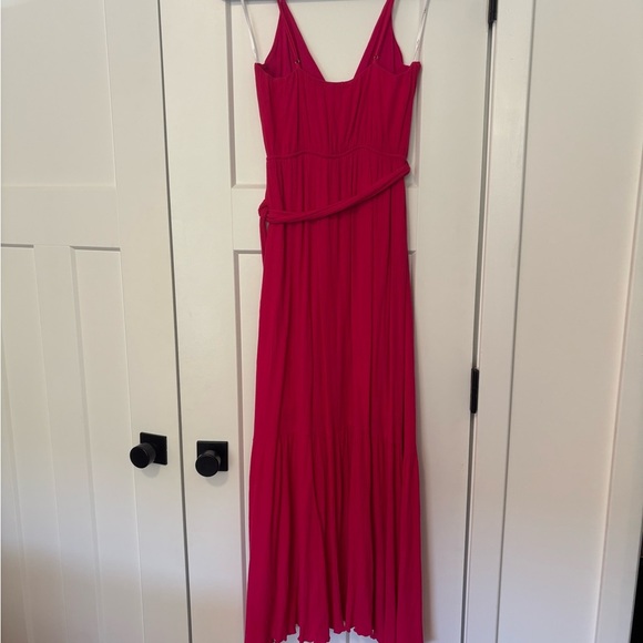 Lulu's 💗 Crinkle Faux Wrap Midi Dress – Size L (Gently Worn, No Tags) - Picture 3 of 6